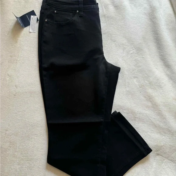 Plus Curvy Capri Jeans Style & Co. size 14 Wide - Picture 2 of 4